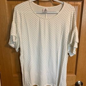 NWOT Agnes and Dora Frill Sleeve Top XL